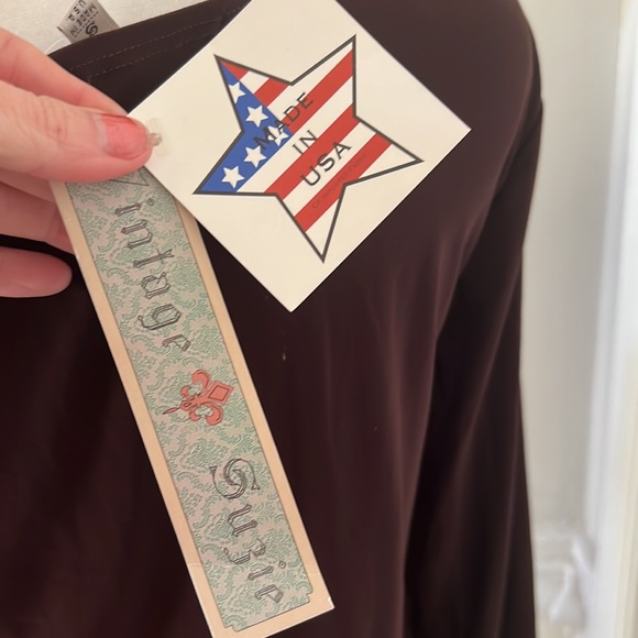 New with tags vintage Susie size small long sleeve brown silky feeling top - Picture 4 of 4